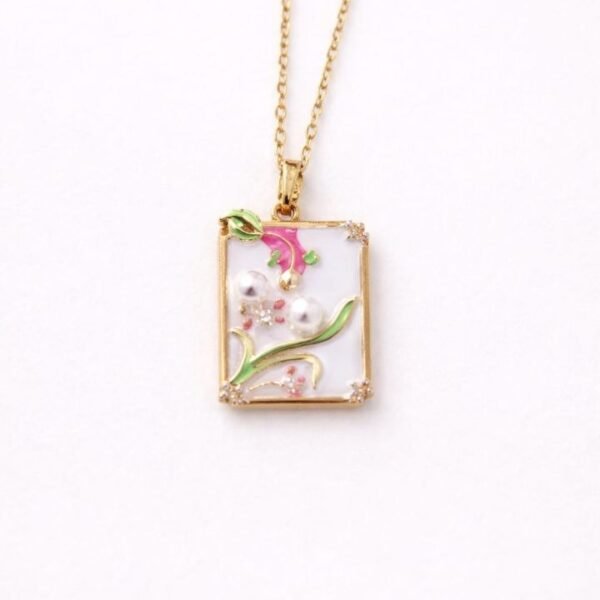 pearl garden rectangle necklace