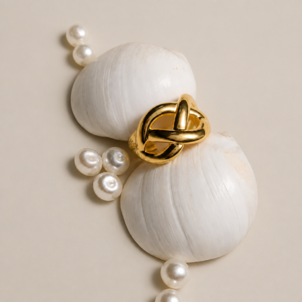 twisted knot ring